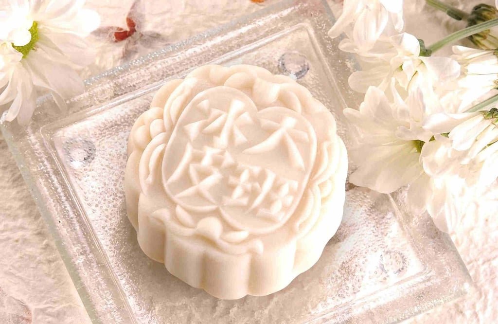 Taipan Bread & Cakes invented its signature snow skin mooncakes in 1989. Photo: Facebook/Taipan