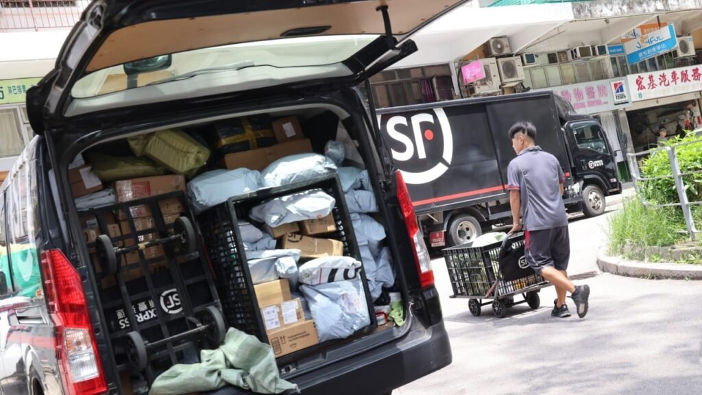 Chinese courier SF to raise US$752 million via Hong Kong shares, convertible bonds