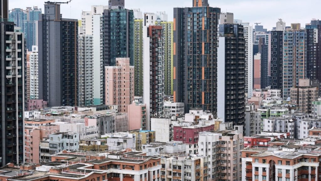 Hong Kong mortgage loans hit 12-month high of US$3.4 billion as low rates lure refinancers