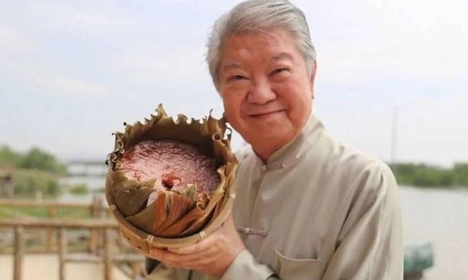 One of Asia's most renowned food critics dies at 83