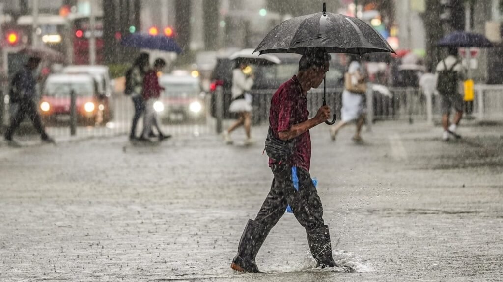 Hong Kong set for rain, squally thunderstorms on Thursday