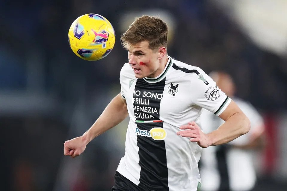 ROME, ITALY - NOVEMBER 26: Jaka Bijol of Udinese Calcio heads the ball during the Serie A TIM match between AS Roma and Udinese Calcio at Stadio Olimpico on November 26, 2023 in Rome, Italy. (Photo by Paolo Bruno/Getty Images) (Inter transfer links)