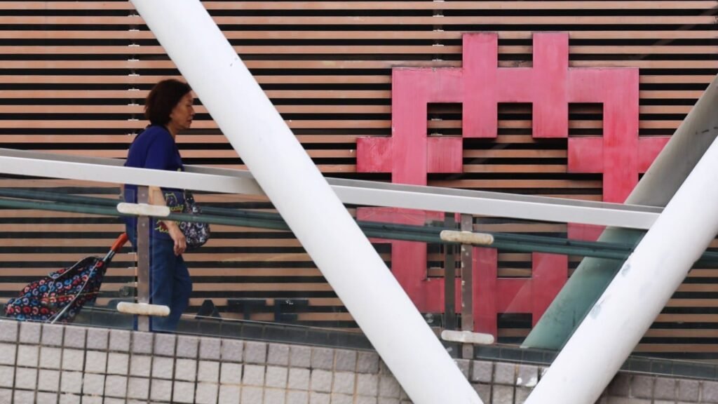 Hong Kong housing authorities cancel contracts with firm linked to 5 site deaths