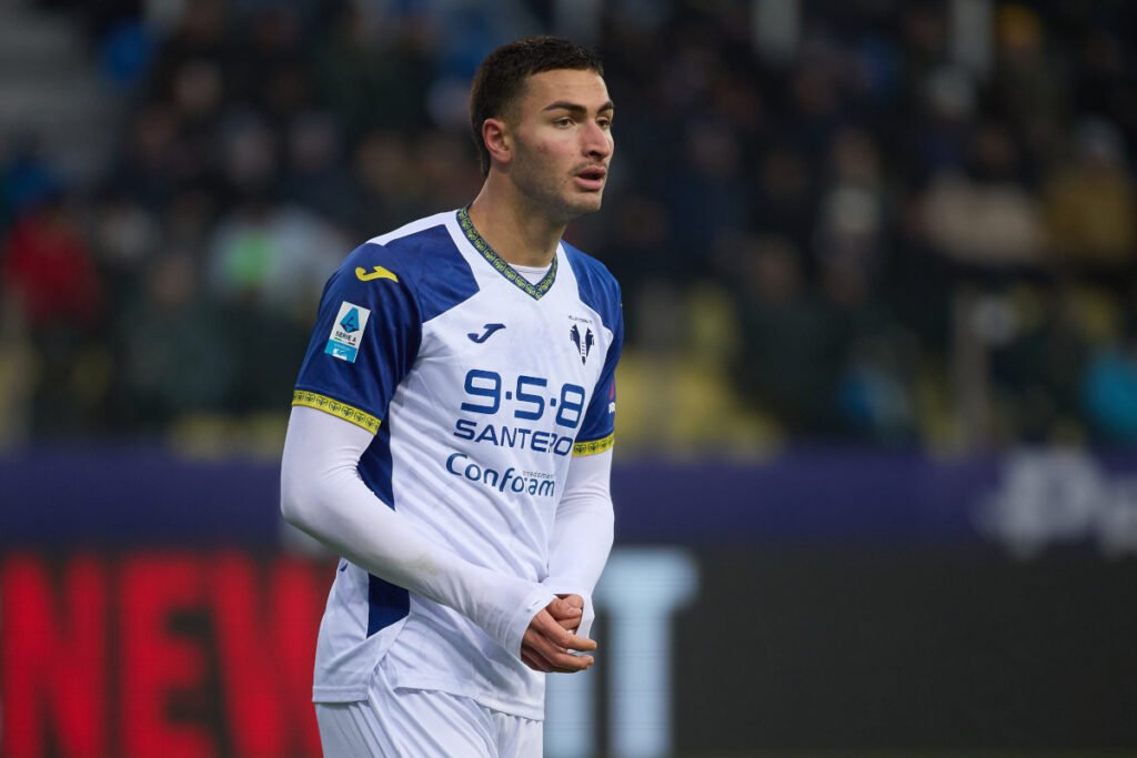 PARMA, ITALY - DECEMBER 15: Diego Coppola of Hellas Verona FC looks on during the Serie A match between Parma and Verona at Stadio Ennio Tardini on December 15, 2024 in Parma, Italy. (Photo by Emmanuele Ciancaglini/Getty Images)