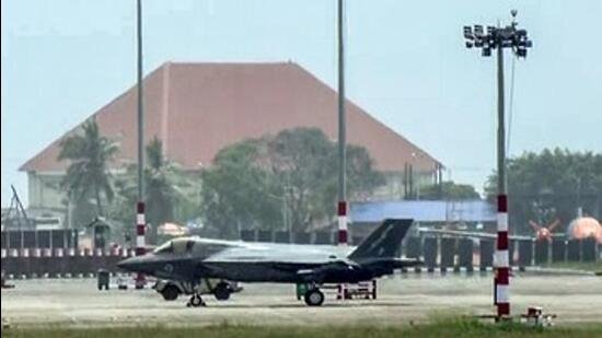The F-35B jet subsequently developed a hydraulic failure that prevented it from taking off. (ANI)