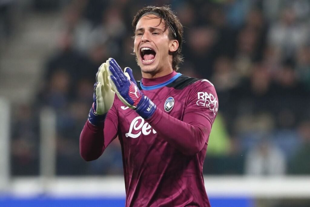 Arsenal target Marco Carnesecchi of Atalanta BC react during the UEFA Champions League 2024/25 League Phase MD3 match between Atalanta BC and Celtic FC at Stadio di Bergamo on October 23, 2024 in Bergamo, Italy. (Photo by Marco Luzzani/Getty Images)