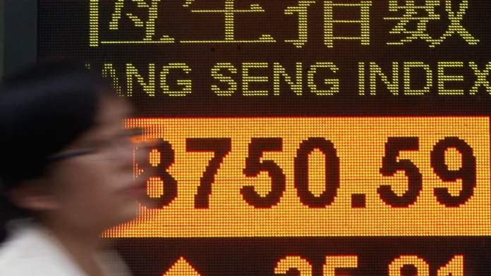 Regional Optimism Lifts Sentiment For Hong Kong Stocks