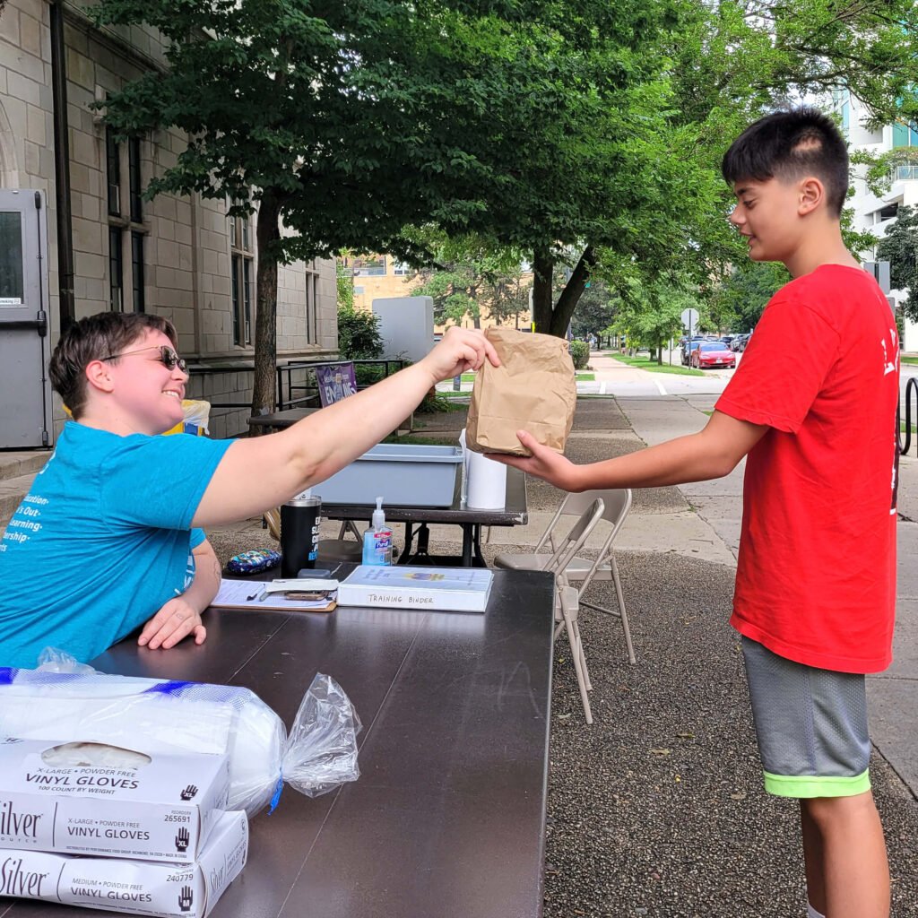 McGaw YMCA offers free healthy meals to Evanston kids with Summer Food Program 