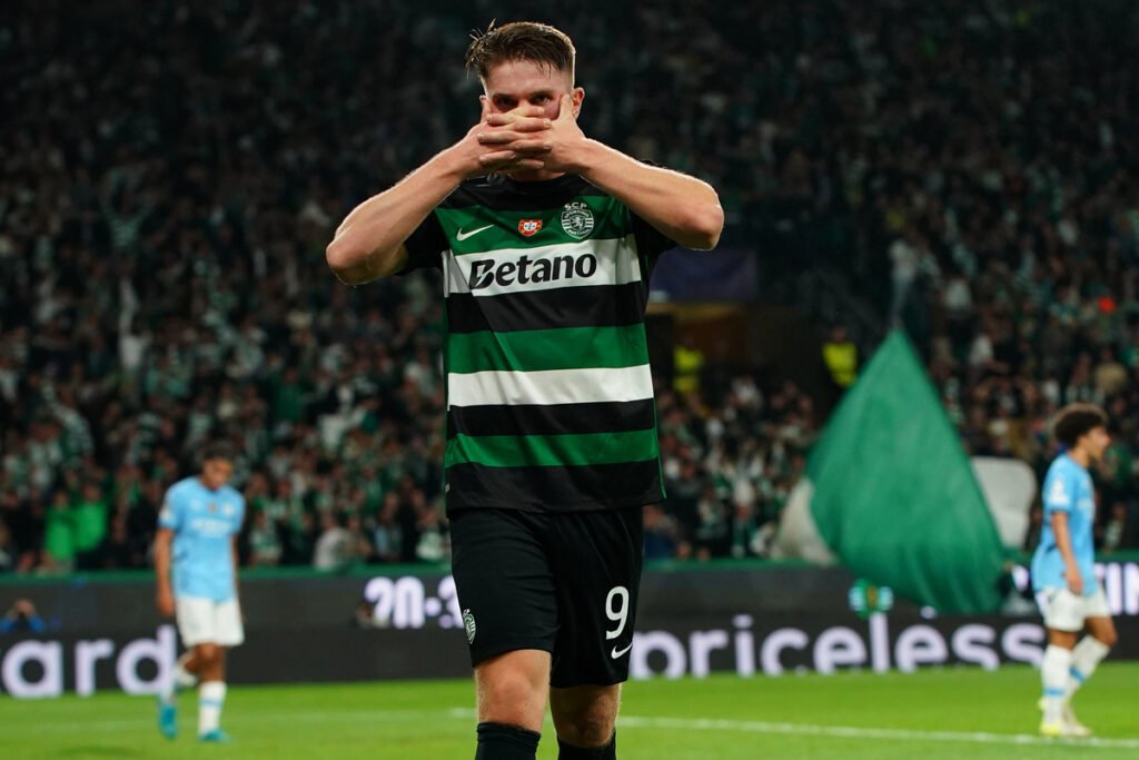 LISBON, PORTUGAL - NOVEMBER 5: Viktor Gyokeres of Sporting CP celebrates after scoring a goal during the UEFA Champions League 2024/25 League Phase MD4 match between Sporting CP and Manchester City at Estadio Jose Alvalade on November 5, 2024 in Lisbon, Portugal. (Photo by Gualter Fatia/Getty Images) (Juventus links)