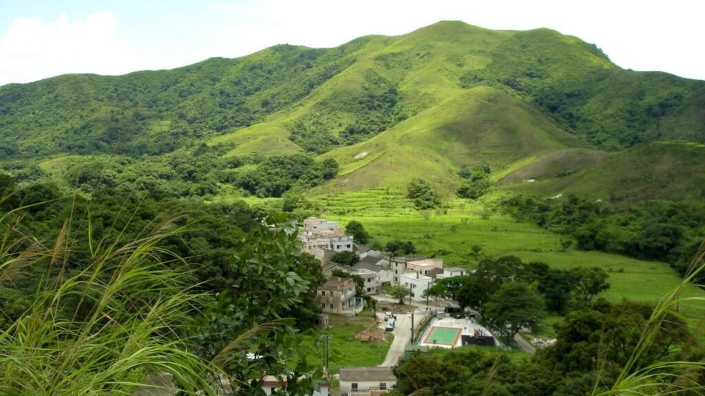 Hong Kong hiker dies after falling 20 metres at mountain stream