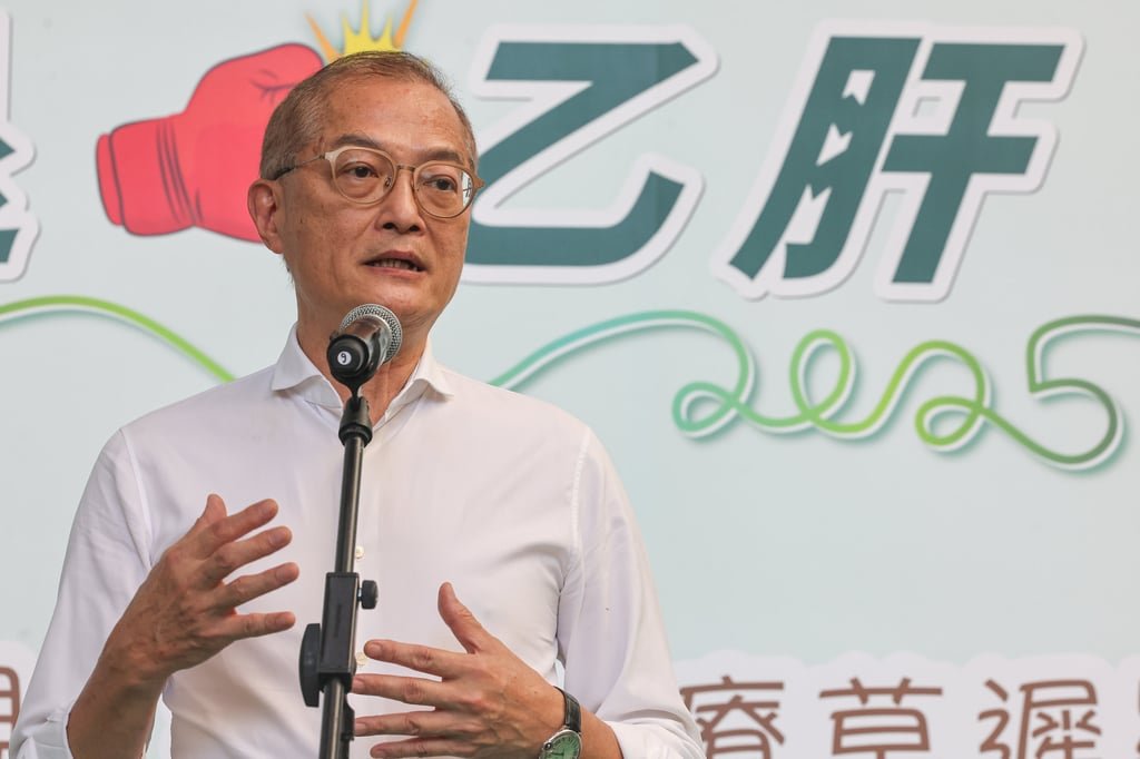 Secretary for Health Lo Chung-mau has said the new mechanism provides a “more fitting development pathway” for talent to engage in medical, teaching and research work compared with previous arrangements. Photo: Edmond So