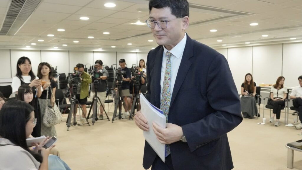 Hong Kong public healthcare moving on right path: outgoing Hospital Authority head