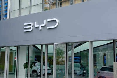 China's BYD to assemble EVs in Pakistan; VP BYD Pakistan says, 'Do not forsee...'