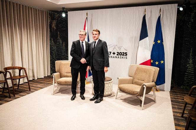 British Prime Minister Keir Starmer and French President Emmanuel Macron at the G7 summit in Kananaskis, Canada, on June 16, 2025.