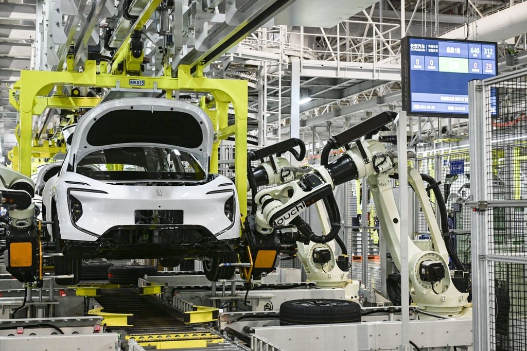 Electric vehicles are being assembled on the production line of Changan Automobile in Chongqing. Photo: Xinhua