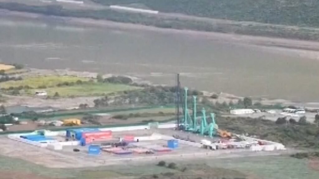 Looks like an airship, acts like a windmill. Engineer says China on brink of turbine leap