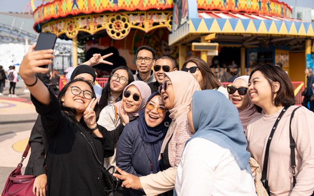 Hong Kong strengthens Muslim-friendly travel offerings with Klook partnership