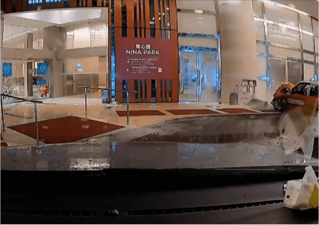 Dahscam footage shows the scene of the accident on August 5, 2025.