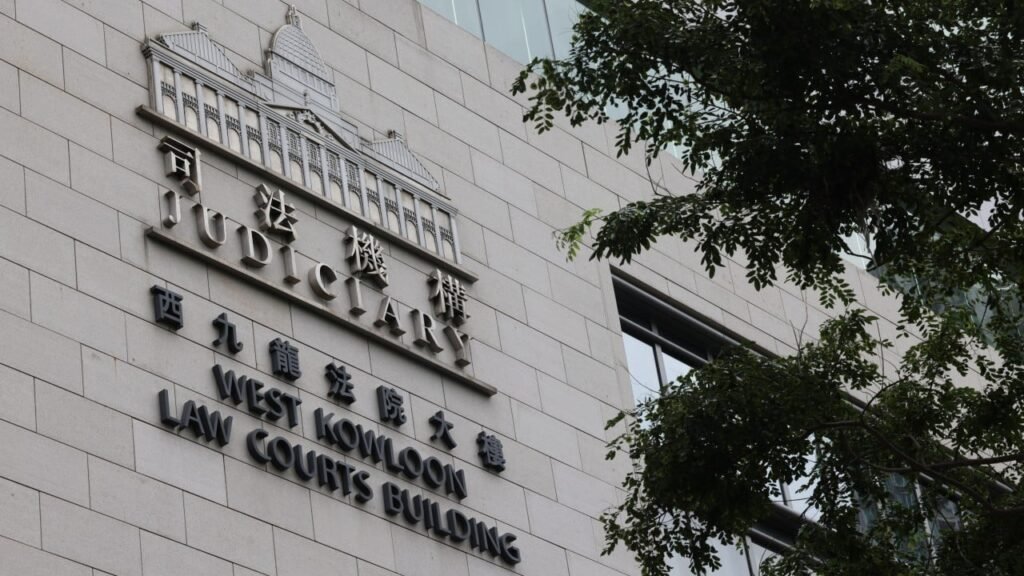 Hong Kong health inspector gets 120 hours of community service for stealing food samples
