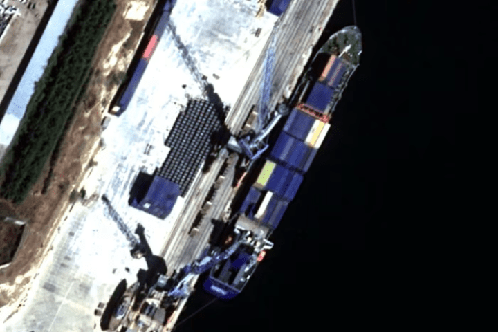 Chinese Vessel Heng Yang 9 Docked in Sevastopol Port, September 14, 2025. (Source: Yörük Işık/Airbus)