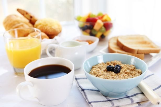 An NHS doctor has shared his top tip for a tasty, gut-friendly breakfast (stock)