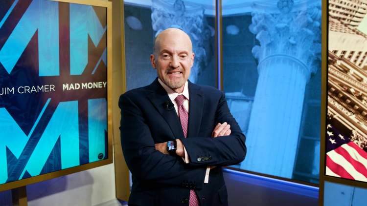 Warren Buffett says you should own index funds—here's what Jim Cramer suggests