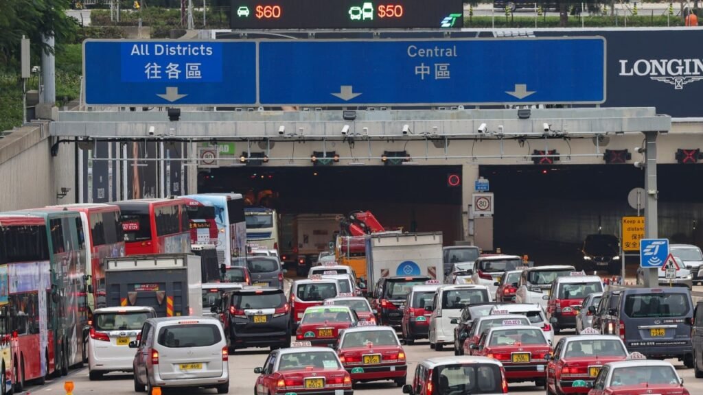 Hong Kong ombudsman flags toll management flaws at Western Harbour Tunnel