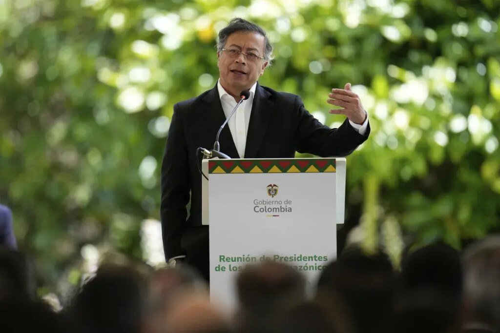 Colombian president accuses US of "murdering" fisherman in boat strike