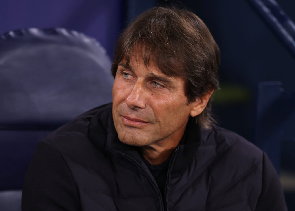 MANCHESTER, ENGLAND - SEPTEMBER 18: Antonio Conte, Head Coach of Napoli, looks on prior to the UEFA Champions League 2025/26 League Phase MD1 match between Manchester City and SSC Napoli at City of Manchester Stadium on September 18, 2025 in Manchester, England. (Photo by Ryan Pierse/Getty Images)