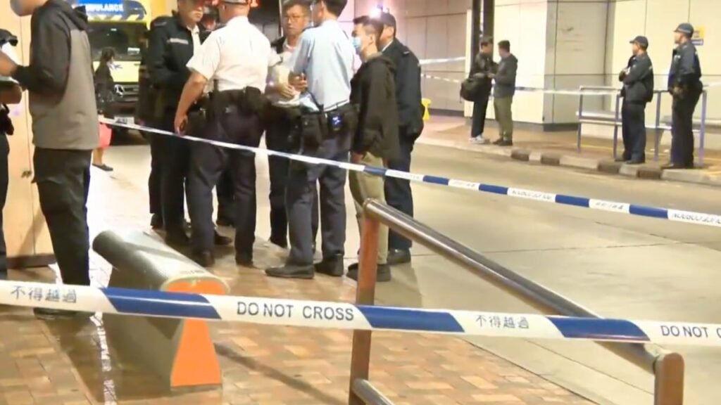 2 suspected of attacking young man with sharp weapons wanted by Hong Kong police