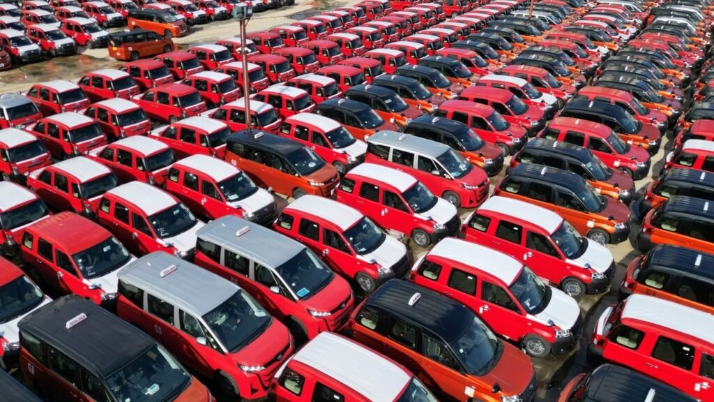 Taxi industry shifts focus to fair play after Hong Kong passes ride-hailing bill