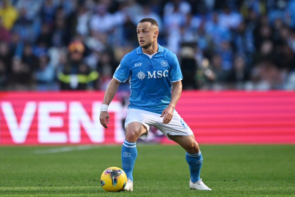 NAPLES, ITALY - MARCH 09: Stanislav Lobotka of Napoli during the Serie A match between Napoli and Fiorentina at Stadio Diego Armando Maradona on March 09, 2025 in Naples, Italy. (Photo by Francesco Pecoraro/Getty Images)